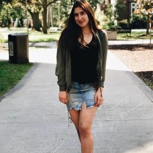 Meet your Posher, Naomi